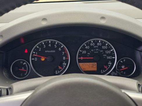 Used 2014 Nissan Frontier SL RWD image 20