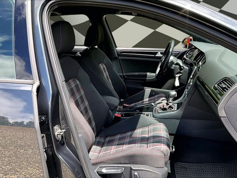 Used 2015 Volkswagen GTI S FWD image 7