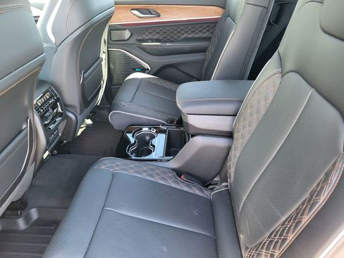 Used 2026 Jeep Grand Cherokee L Summit AWD/4WD image 28