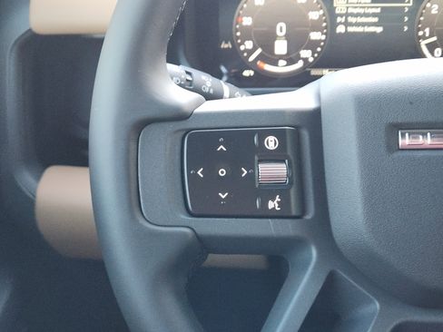 New 2026 Land Rover Defender 110 X-Dynamic SE image 28