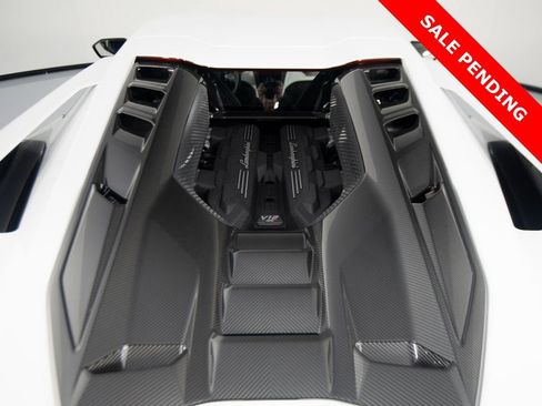 Used 2024 Lamborghini Revuelto image 53