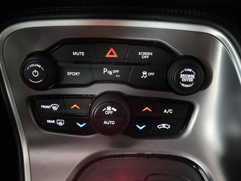 Used 2022 Dodge Challenger GT image 35