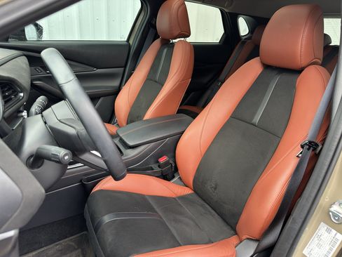 Used 2025 MAZDA CX-30 Carbon AWD/4WD image 4