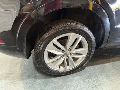 Used 2018 Audi Q3 2.0T Premium image 47