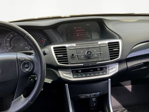 Used 2014 Honda Accord Sport image 10