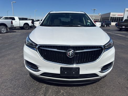 Used 2020 Buick Enclave Premium w/ Sun and Sites Package image 2