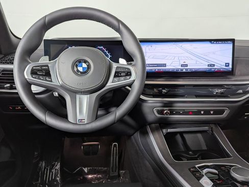 Used 2025 BMW X5 xDrive40i w/ M Sport Package AWD/4WD image 23