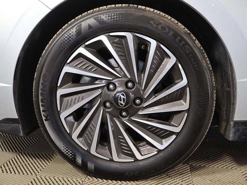 Certified 2025 Hyundai Sonata SEL FWD image 17