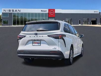 Used 2023 Toyota Sienna XLE