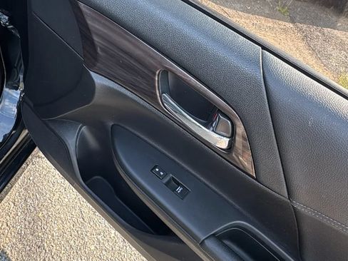 Used 2016 Honda Accord Touring image 24