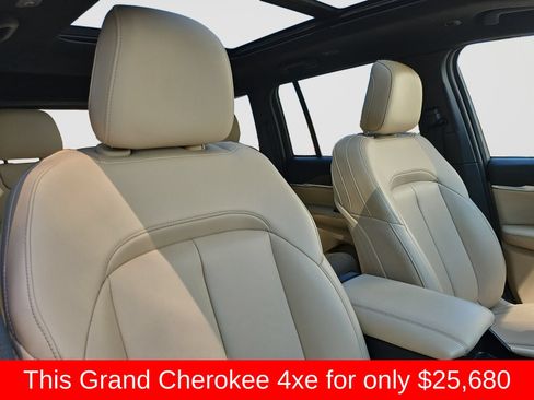 Used 2024 Jeep Grand Cherokee Limited 4xe AWD/4WD image 18