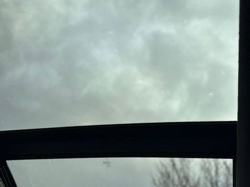 Certified 2021 Ford F350 Lariat w/ Chrome Package image 26