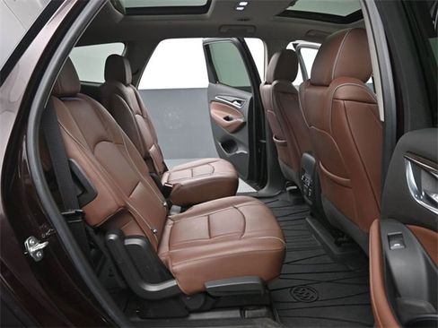 Used 2021 Buick Enclave Avenir w/ Avenir Technology Package image 17