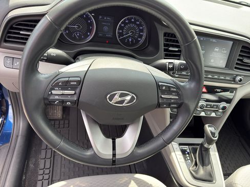 Used 2019 Hyundai Elantra Value Edition FWD image 15