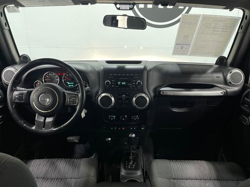 Used 2012 Jeep Wrangler Unlimited Sahara w/ Trailer Tow Group image 15