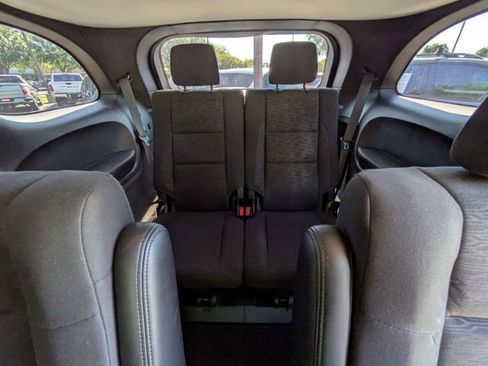 Used 2021 Dodge Durango SXT AWD/4WD image 16