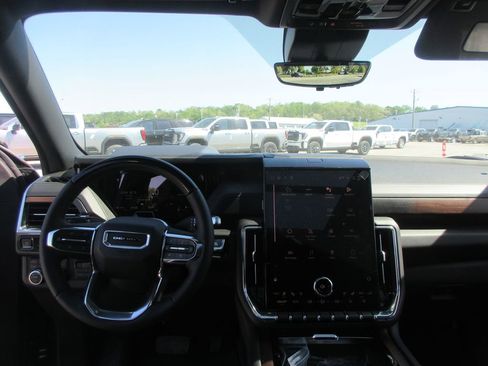 New 2026 GMC Yukon XL Denali image 16