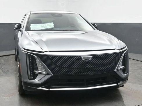 Used 2024 Cadillac Lyriq Luxury w/ LPO, Floor Liner Package image 8