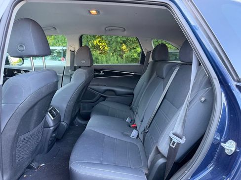 Used 2019 Kia Sorento AWD image 26