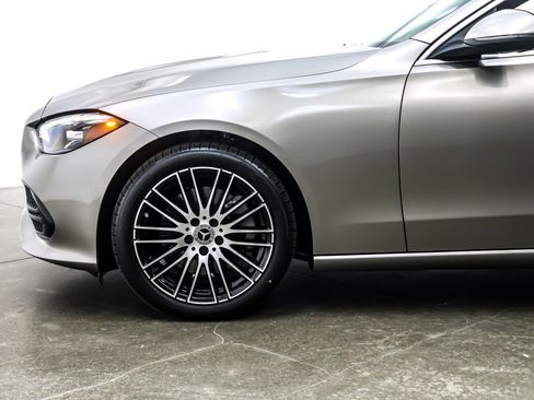 Used 2023 Mercedes-Benz C 300 Sedan image 10