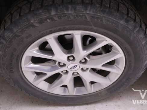 Used 2020 Ford Expedition XLT w/ Equipment Group 202A image 11