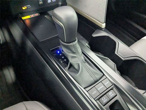 Certified 2025 Toyota Camry SE w/ Convenience Package FWD image 25