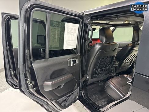 Used 2023 Jeep Gladiator Rubicon w/ Cold Weather Group image 24