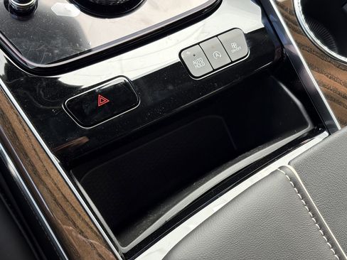 New 2026 Cadillac Escalade ESV Platinum Sport w/ LPO, ONYX Package image 22