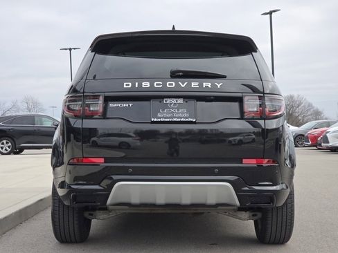 Used 2025 Land Rover Discovery Sport S image 28