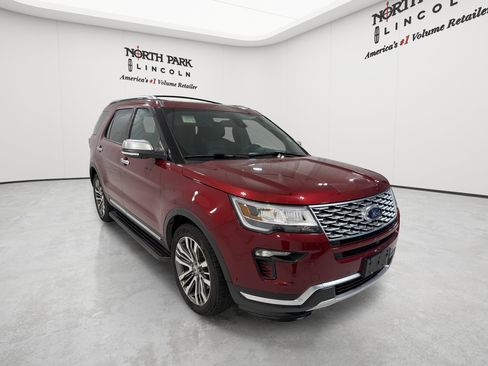 Used 2018 Ford Explorer Platinum AWD/4WD image 7