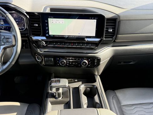 Used 2023 Chevrolet Silverado 1500 ZR2 w/ Technology Package image 16