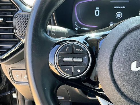 Used 2023 Kia Soul EX image 22