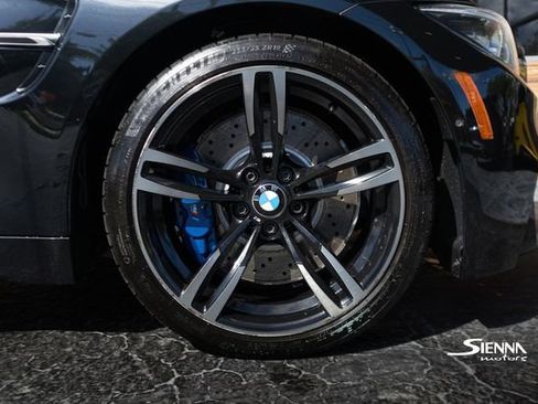 Used 2018 BMW M4 Convertible image 49