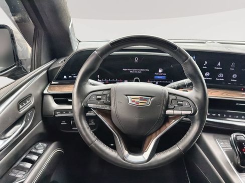 Used 2024 Cadillac Escalade ESV Sport Platinum w/ Heavy-Duty Trailer Package AWD/4WD image 11