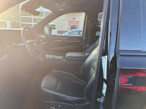 Used 2023 Cadillac Escalade Sport image 5