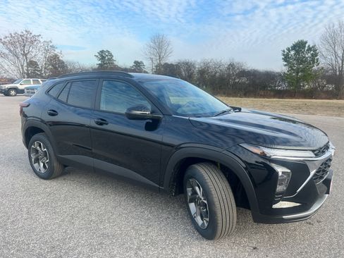 New 2026 Chevrolet Trax LT image 10