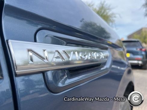 Used 2019 Lincoln Navigator Reserve image 9