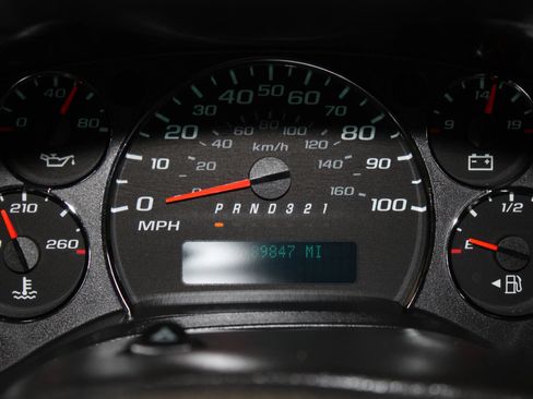 Used 2009 Chevrolet Express 1500 RWD image 12