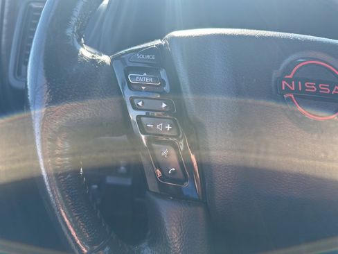 Used 2022 Nissan Frontier PRO-4X w/ Pro-4X Premium Package image 37