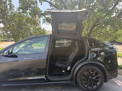 Used 2023 Tesla Model X AWD/4WD image 12