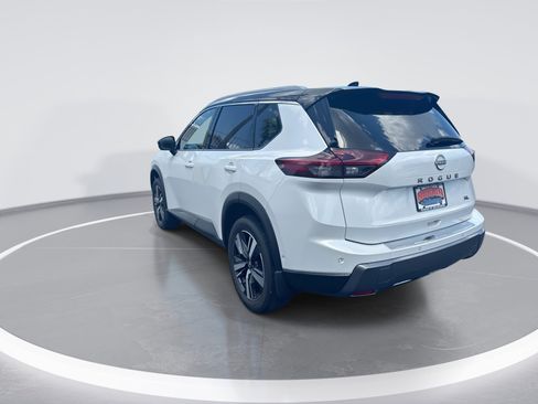 Used 2024 Nissan Rogue SL w/ SL Premium Package FWD image 6