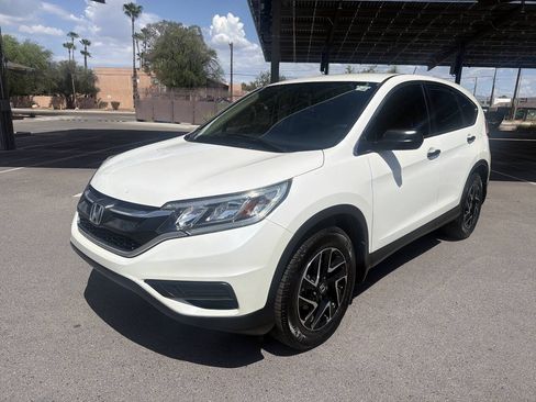 Used 2016 Honda CR-V SE image 2