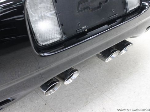 Used 2003 Chevrolet Corvette Convertible w/ Preferred Equipment Group1 image 14