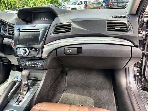 Used 2022 Acura ILX w/ Premium Package FWD image 28