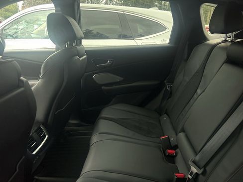 Used 2025 Acura RDX A-Spec image 8