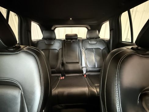 Used 2025 Jeep Grand Cherokee Limited w/ Black Appearance Package AWD/4WD image 25