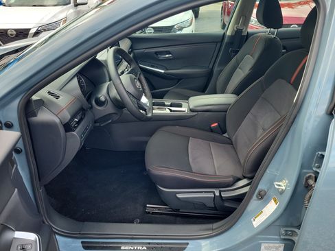 Certified 2025 Nissan Sentra SR FWD image 13