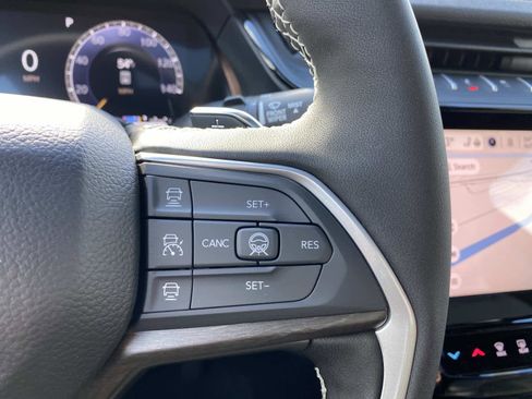 New 2026 Jeep Grand Cherokee Altitude image 15