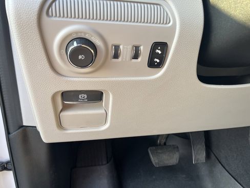 Used 2022 Jeep Wagoneer Series III w/ Convenience Group I image 13