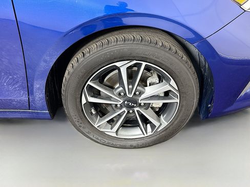 Used 2023 Kia Forte LXS image 31